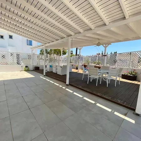 Sirena Blue Villa *
